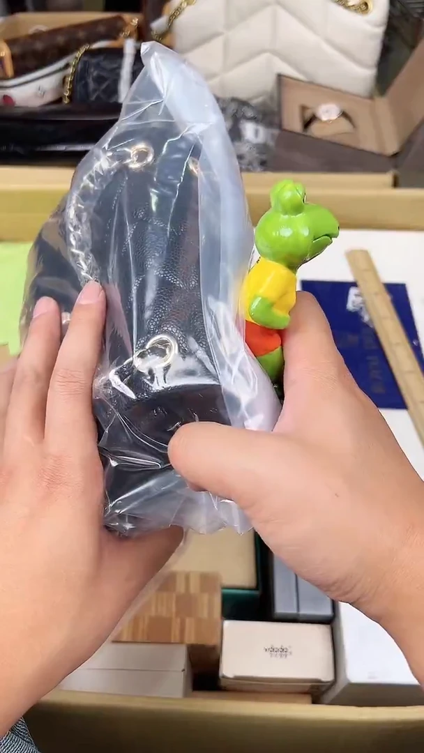 瓷片如**闻全球寻宝高端瓷儿