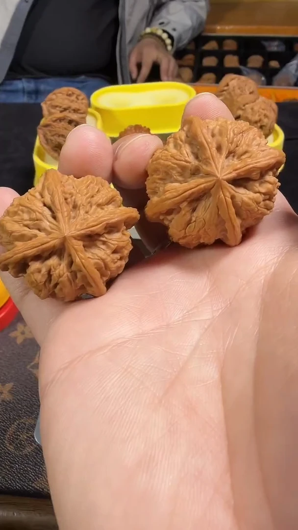 把件文玩核桃41尺38尺全品雨花石四棱