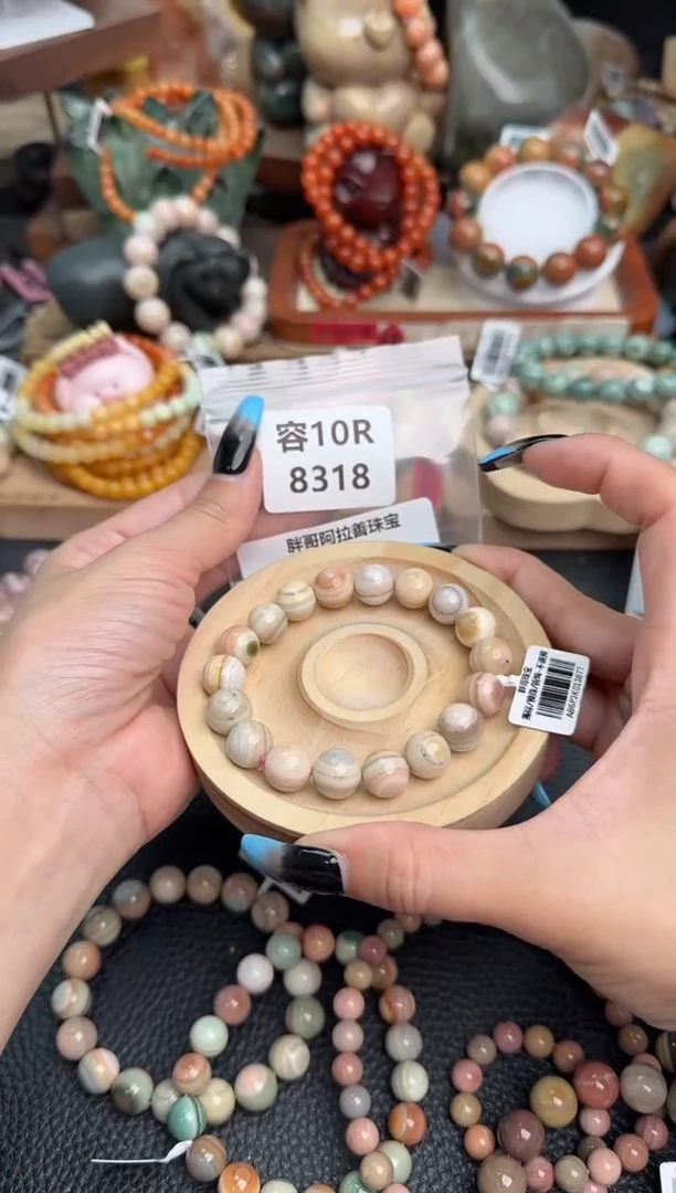 【闪购商品】石英质玉手链未镶嵌10R8318