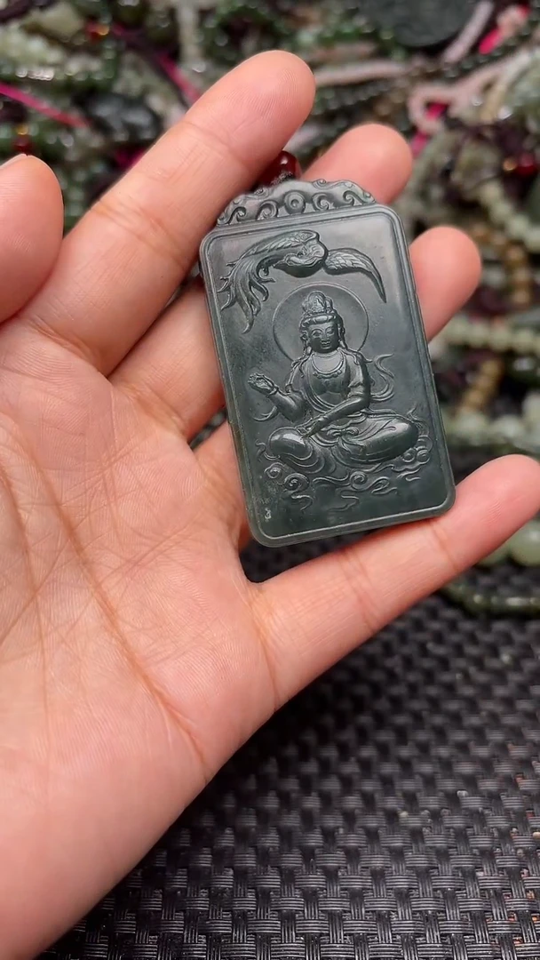 颈饰未镶嵌和田玉1