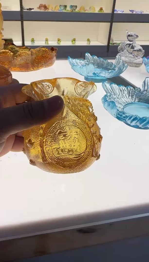 手工艺品琉璃钱袋子金色