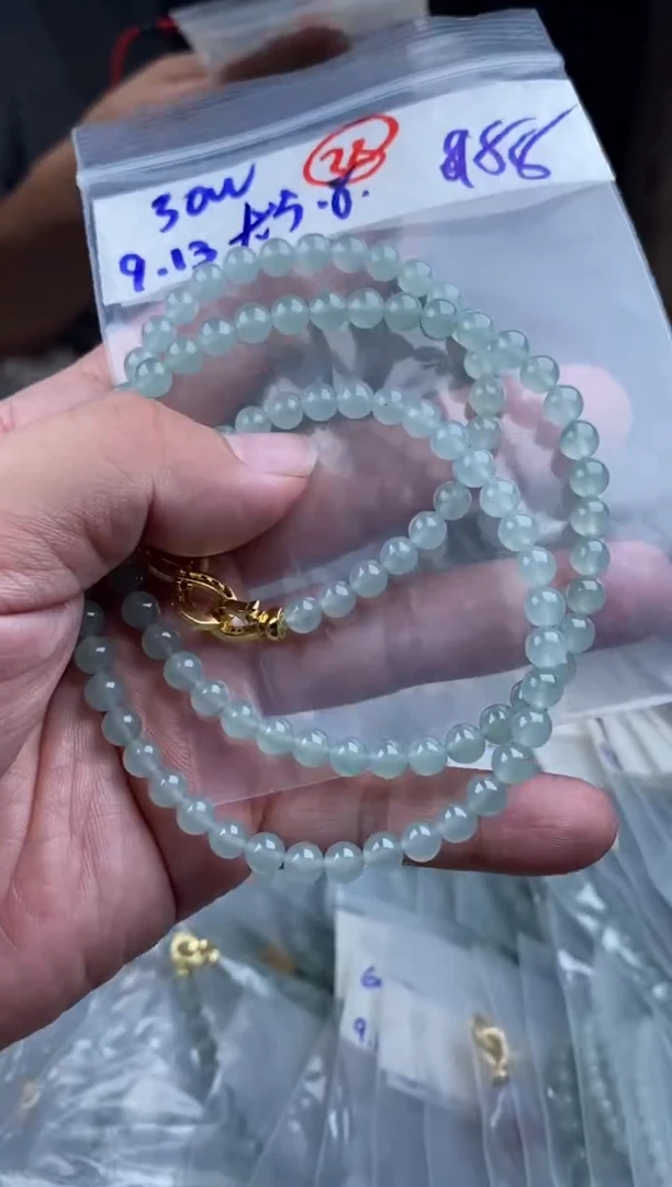 未镶嵌定制翡翠n***j天然缅甸翡翠多样性