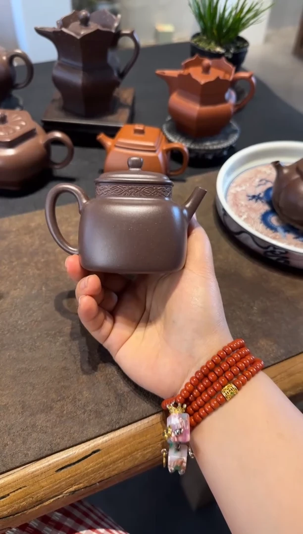 茶壶紫砂四方言心