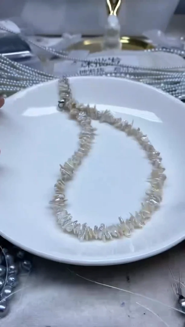 颈饰未镶嵌淡水珍珠叠孔