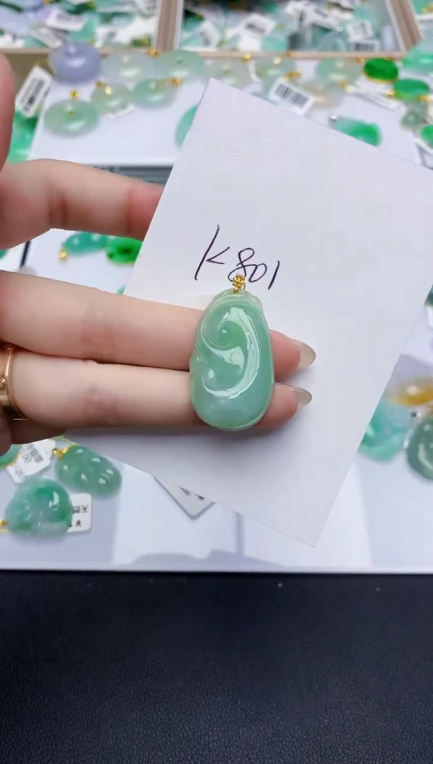 翡翠18K金镶嵌颈饰天然缅甸A货翡翠