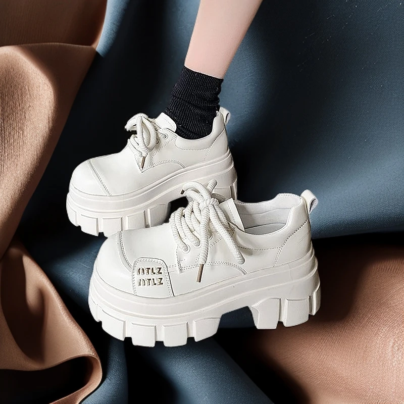 2025春季新款韩版厚底增高显瘦9松糕英伦圆头英伦风复古小白鞋