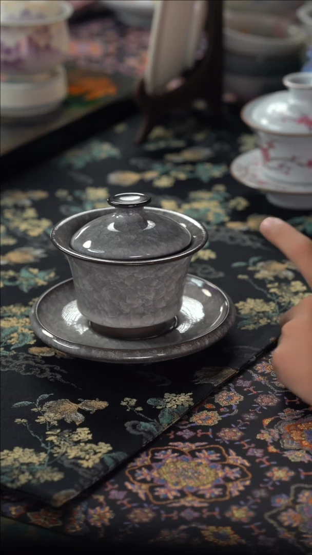 英姐好物分享@@黑冰盖碗