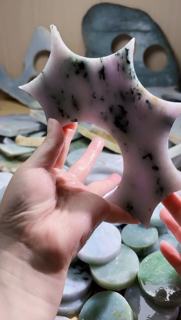 翡翠未镶嵌颈饰翡翠A货667