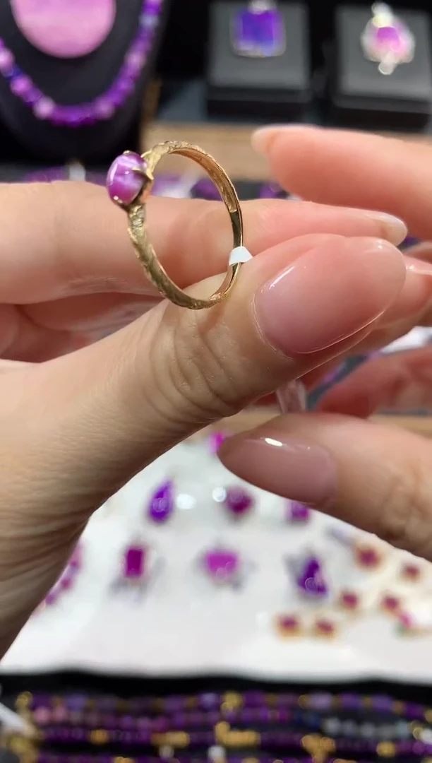 苏纪石（舒俱来）18K金镶嵌.戒指
