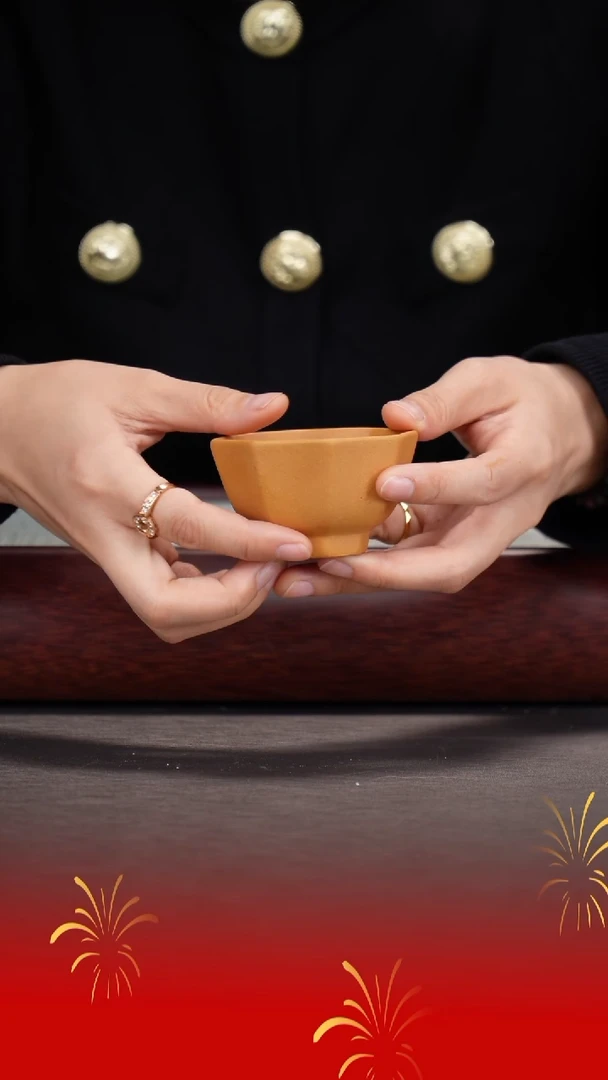 【闪购商品】紫砂茶宠黄金段八方杯