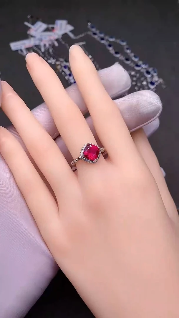 【闪购商品】红宝石戒指银S925镶嵌.......