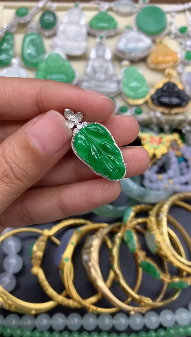 【闪购商品】翡翠颈饰18K金镶嵌142-中国好珍宝