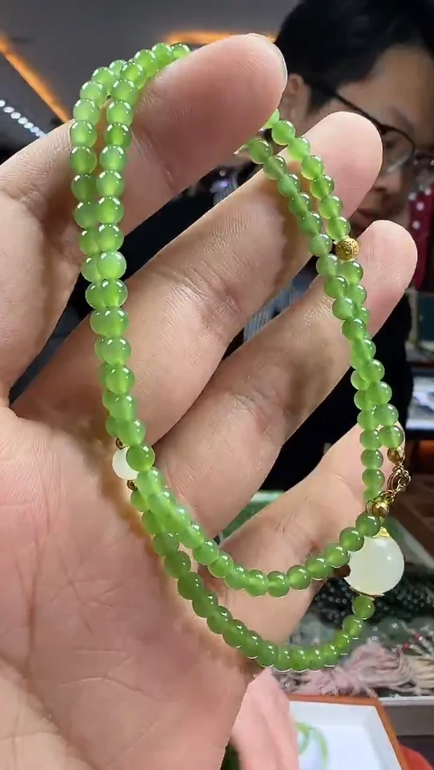 18K金镶嵌和田玉挂件【陆1212】38 7023 多样性发其一