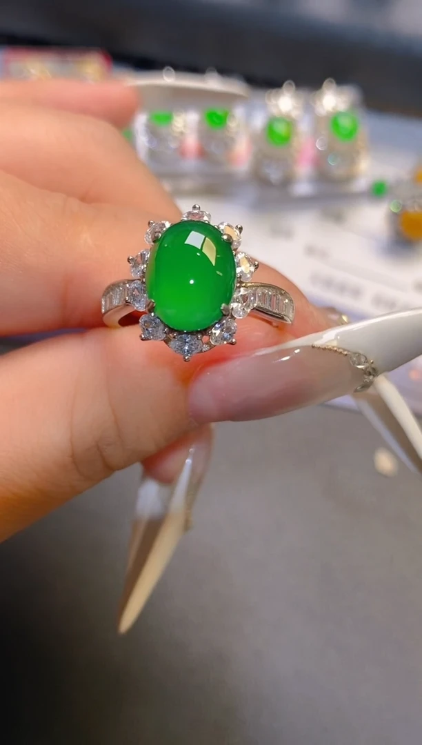 翡翠银S925镶嵌耳饰天然