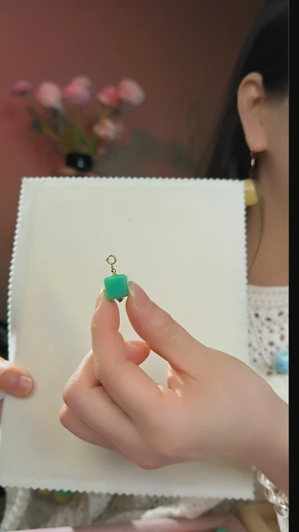 【闪购商品】玛瑙/玉髓吊坠(不含链)18K金镶嵌天然澳玉吊坠