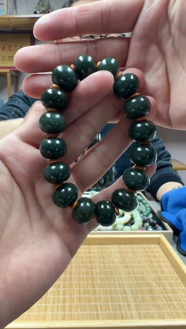【闪购商品】和田玉手链未镶嵌15.7