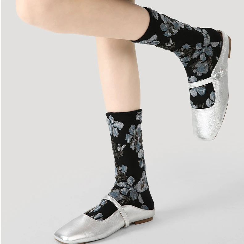 XIZOU/喜奏搭配裙子的袜子原创女袜秋季菱格中筒袜无骨浮雕女款袜