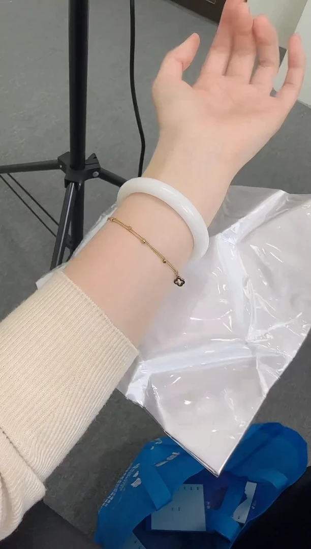 未镶嵌手镯石英质玉手镯圈口56