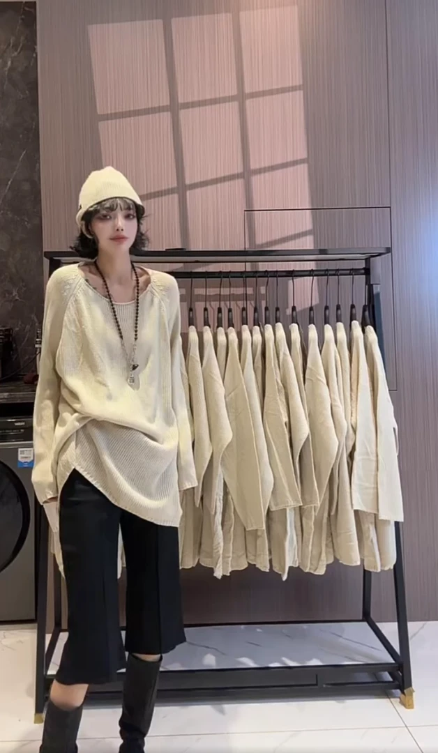 秋季新款韩版慵懒风休闲简约毛衣软糯亲肤上衣女2025套头