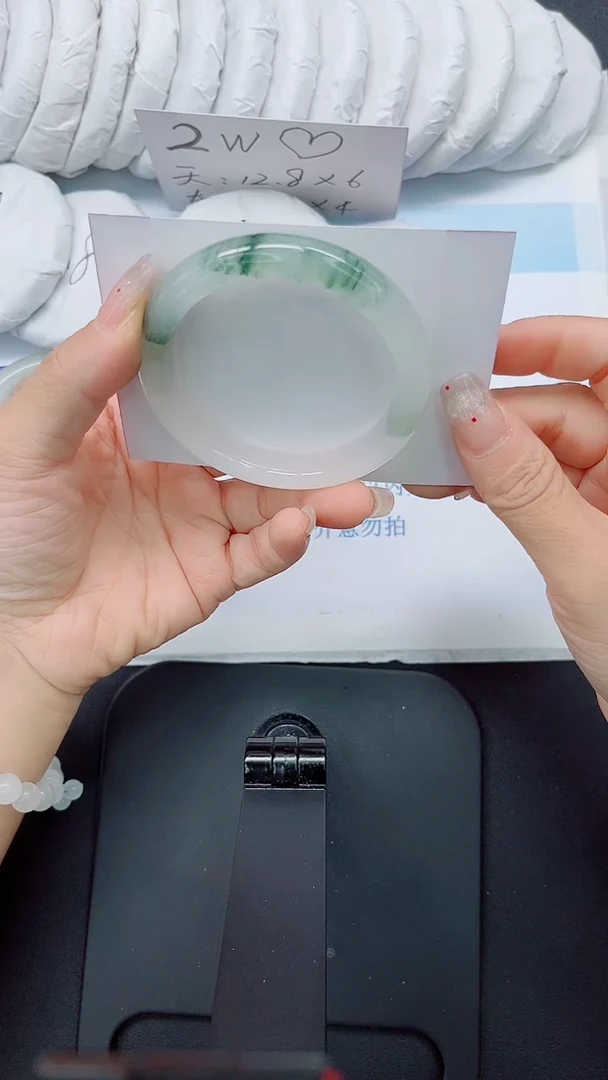 石英质玉手镯未镶嵌309-54.4