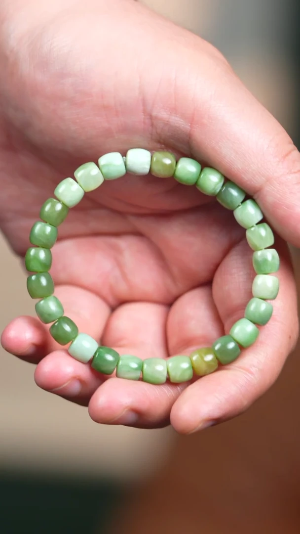 手串未镶嵌和田玉8mm黑羊洞