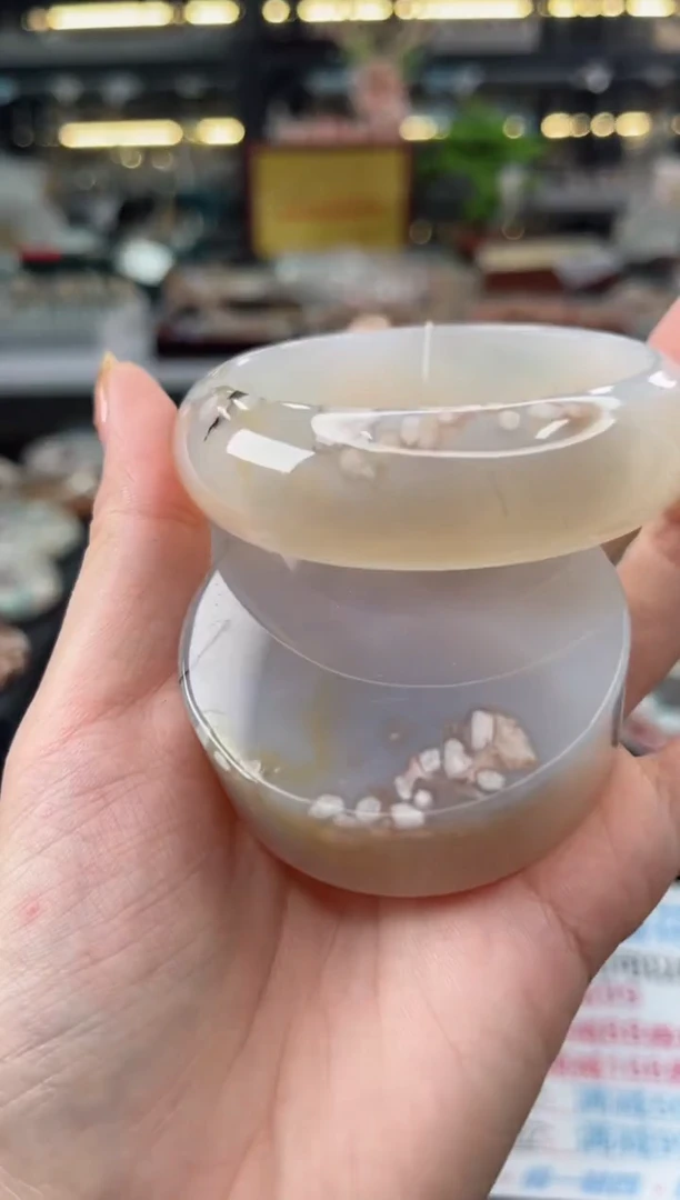 【闪购商品】石英质玉手镯未镶嵌56圈口（不退不换）1680808