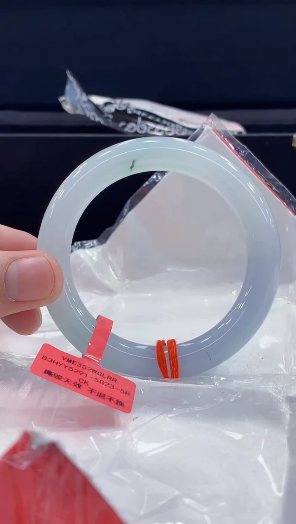 未镶嵌手镯翡翠翡翠手镯