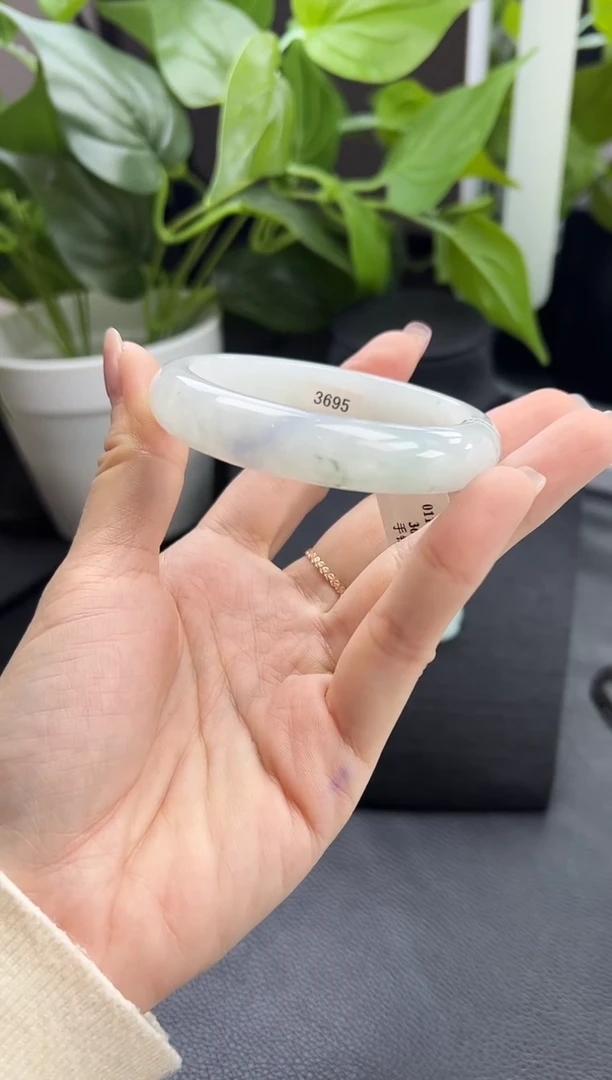 【闪购商品】翡翠手镯未镶嵌手镯55-57圈口