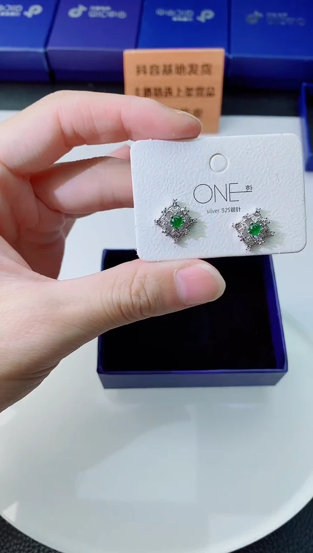 翡翠未镶嵌颈饰1111111