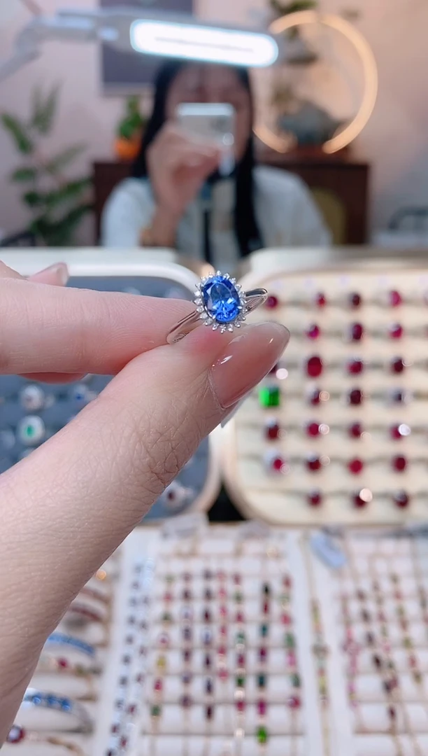 【闪购商品】坦桑石18K金戒指18K金镶嵌1