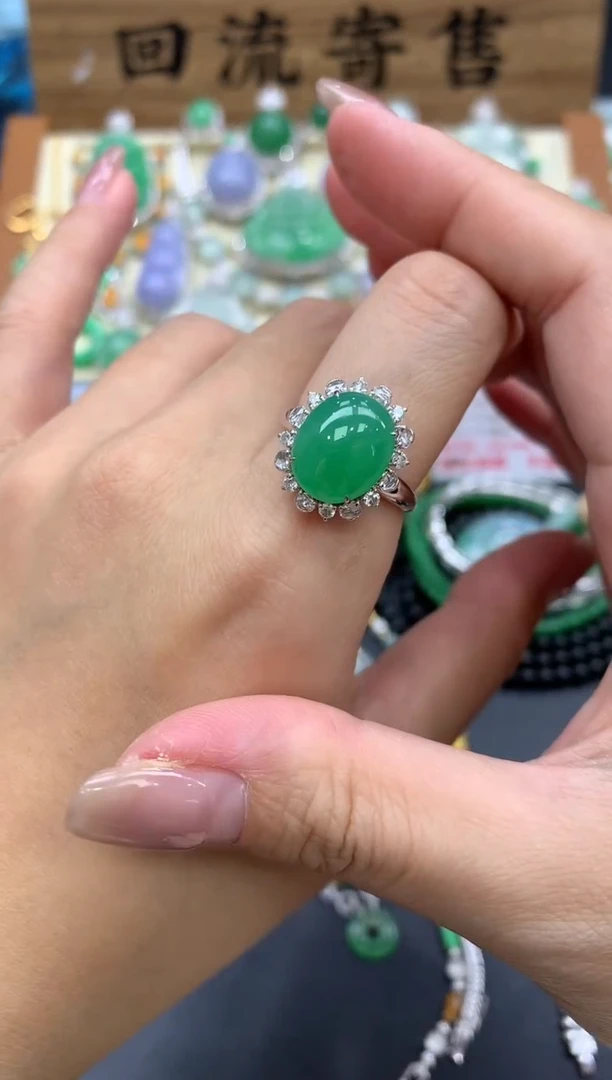 【闪购商品】翡翠戒指18K金镶嵌184-中国好珍宝