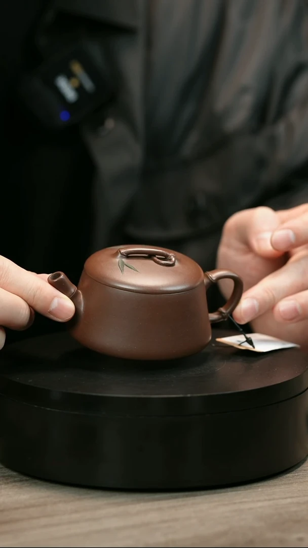 茶壶紫砂戈***8H2377周卓琴贴叶竹瓢