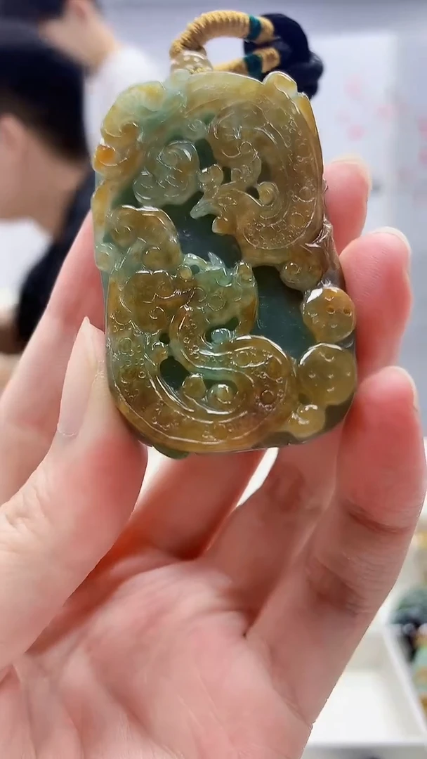 定制翡翠未镶嵌5028zm-毛货挂件113龙凤
