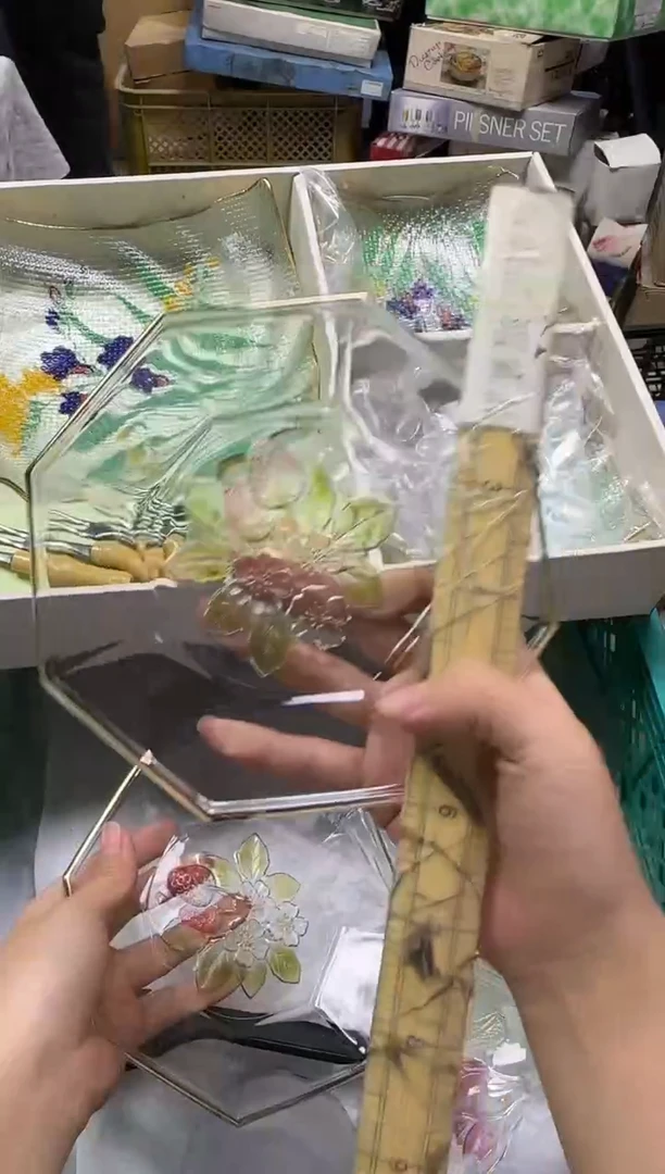 手工艺品玻璃M****o158