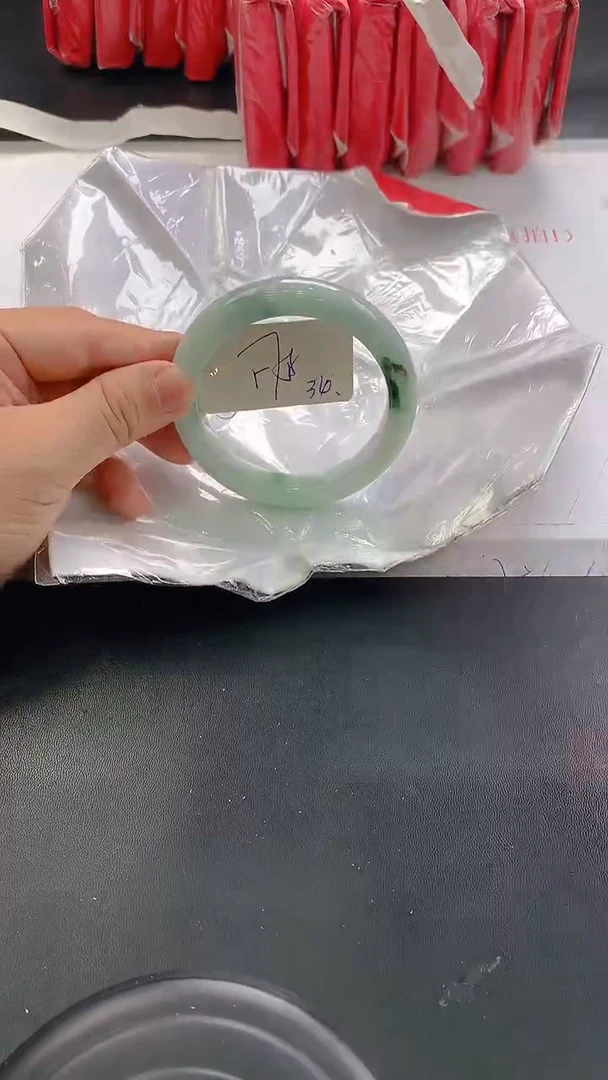 未镶嵌手镯翡翠34