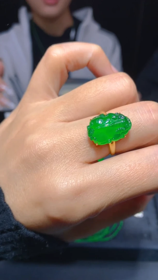 18K金镶嵌定制翡翠240多样性发货（发其一）