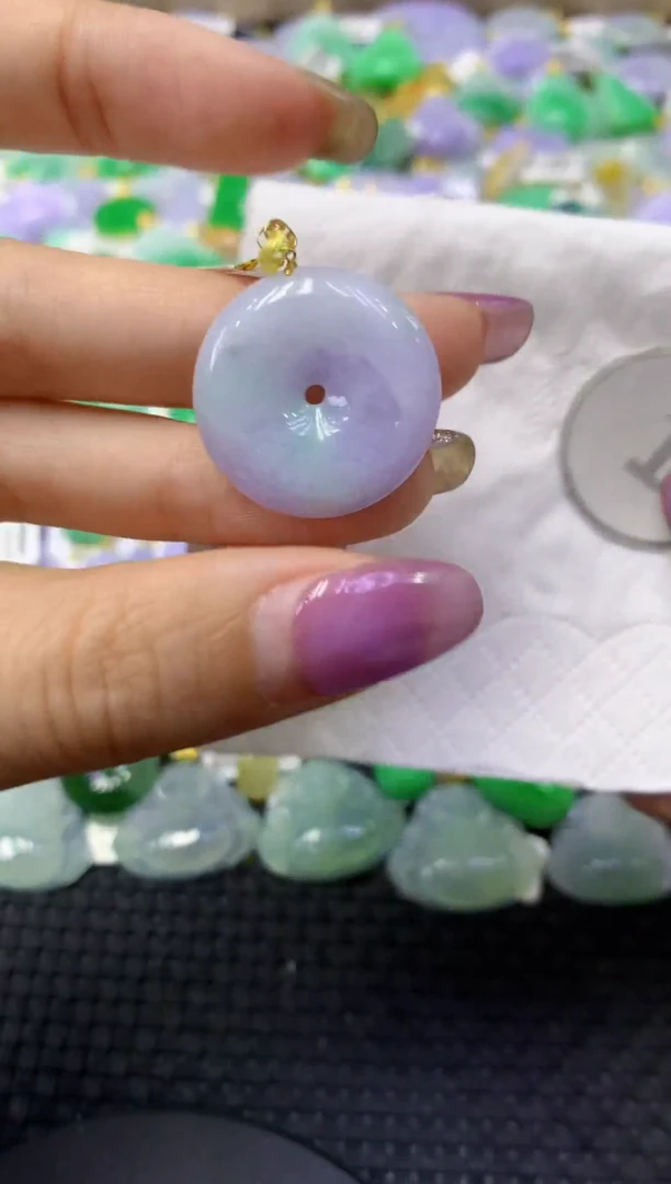 颈饰18K金镶嵌翡翠天然缅甸翡翠A货