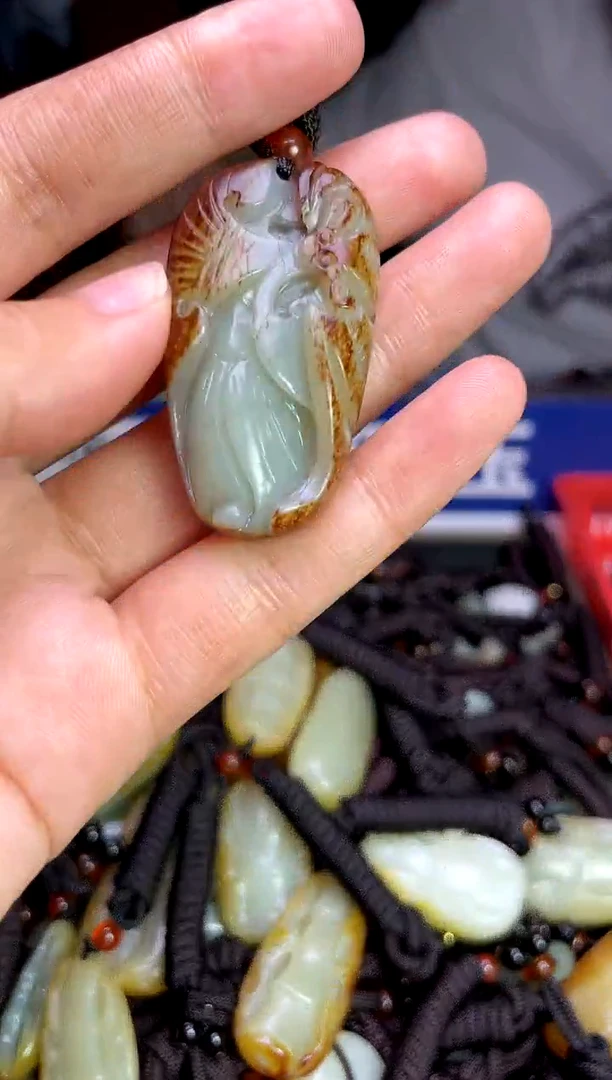 未镶嵌和田玉挂件1
