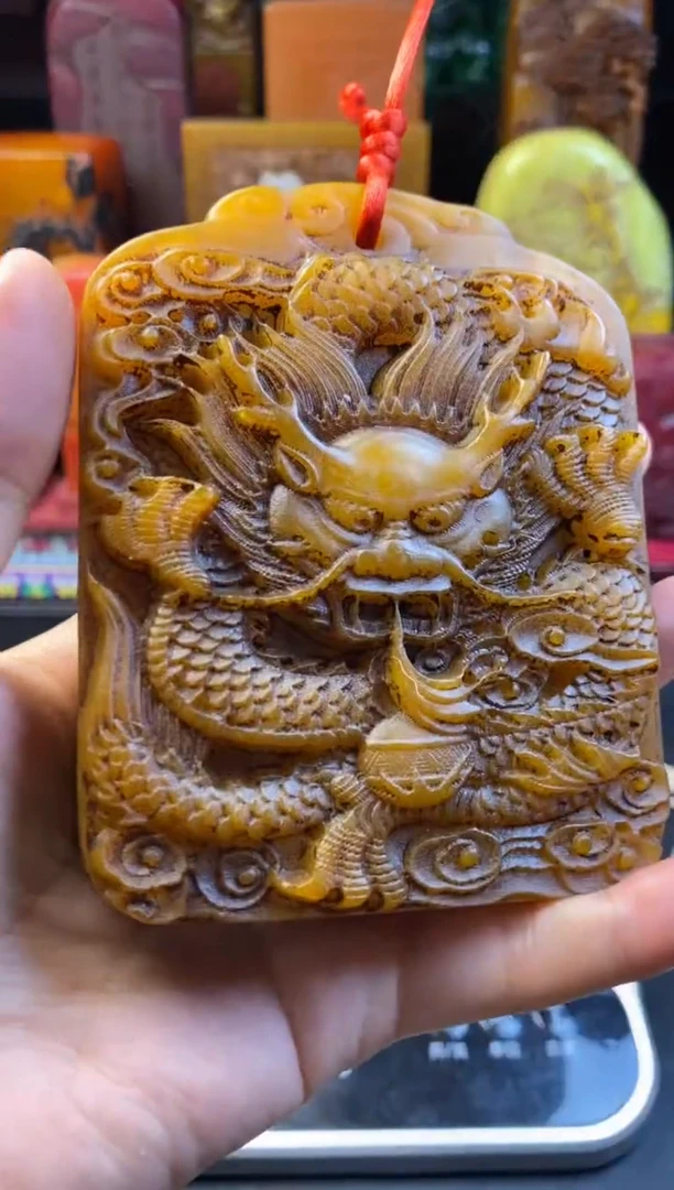 寿山石印石田黄大龙牌
