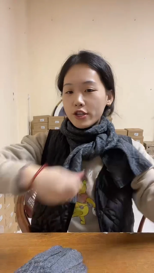 毛线围巾加手套两件套