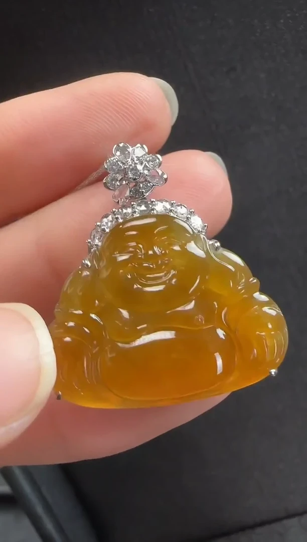 颈饰18K金镶嵌翡翠559玉佛一个