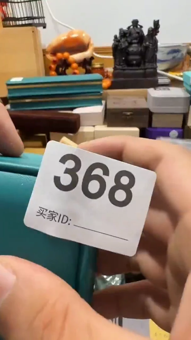 石英石铁合金M****M精美手手链链一个