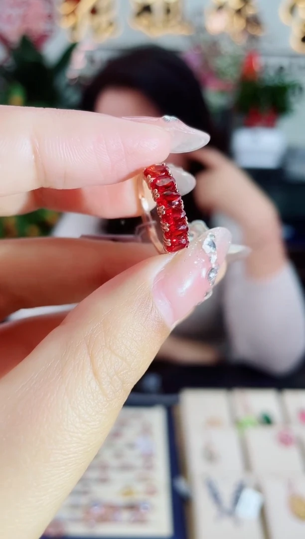 【闪购商品】彩色蓝宝石戒指银S925镶嵌戒指