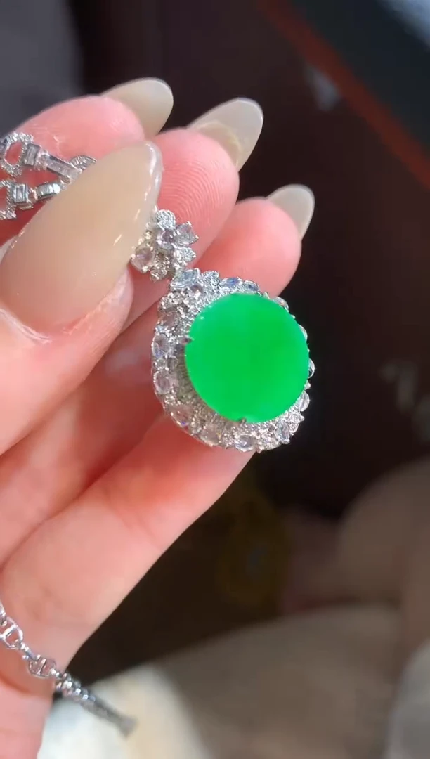 吊坠(不含链)18K金镶嵌翡翠67-圆牌（不含链和扣