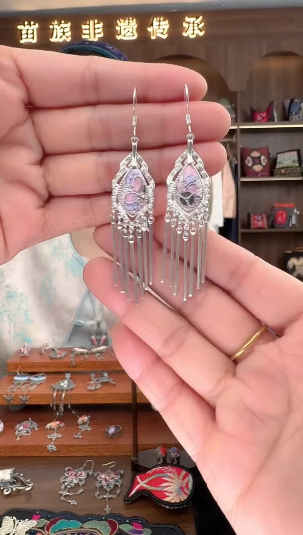 【闪购商品】织绣扶光苗绣传承57