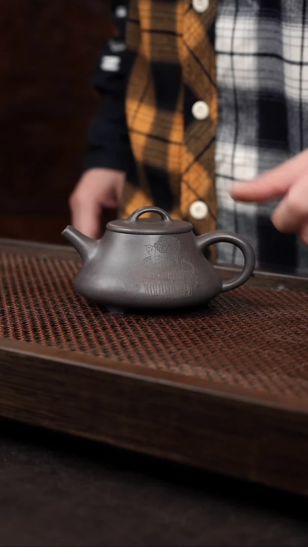 【闪购商品】紫砂茶壶天青刻绘石瓢