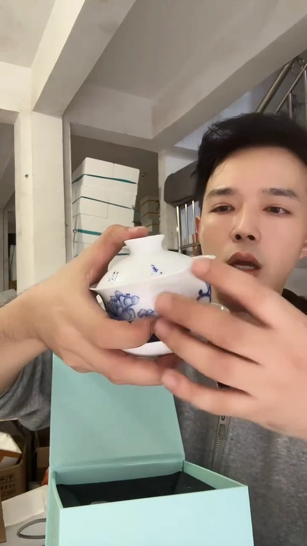 新款傲*手绘盖碗三件套