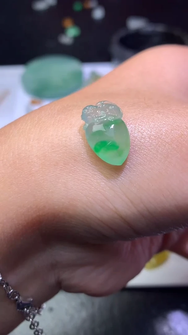 未镶嵌定制翡翠T***记毛货