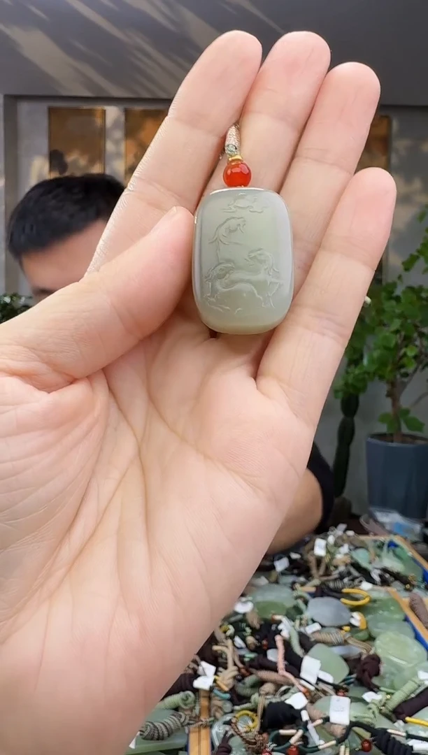 未镶嵌和田玉挂件拍一发一