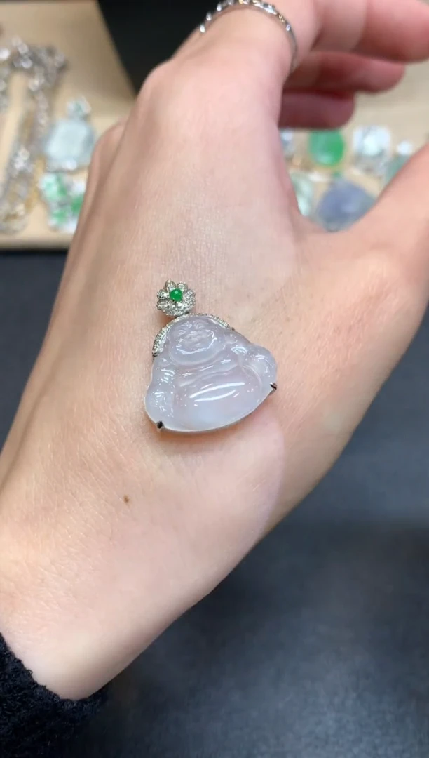 【闪购商品】翡翠颈饰18K金镶嵌佛公【无服务费】